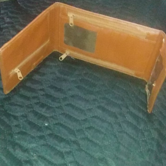 DOONEY & BOURKE Wallet - Picture 2 of 4